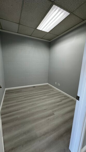 More Photos Of 4453-4457 E La Palma Ave, Anaheim Freestanding For Lease