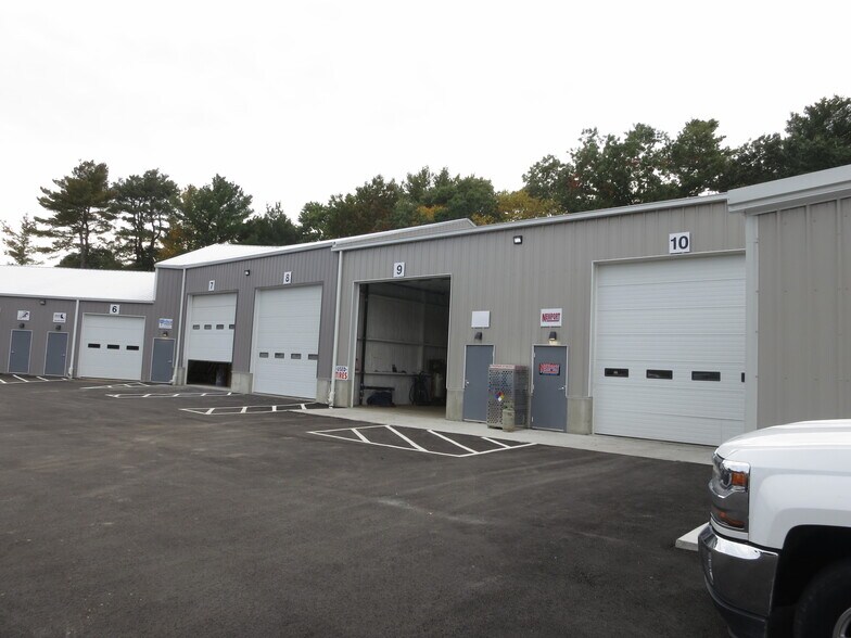 More Photos Of 373 Crescent St, West Bridgewater Warehouse For Lease