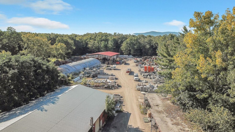 More Photos Of 15-45 Ocallaghan Ln, Red Hook Warehouse For Sale