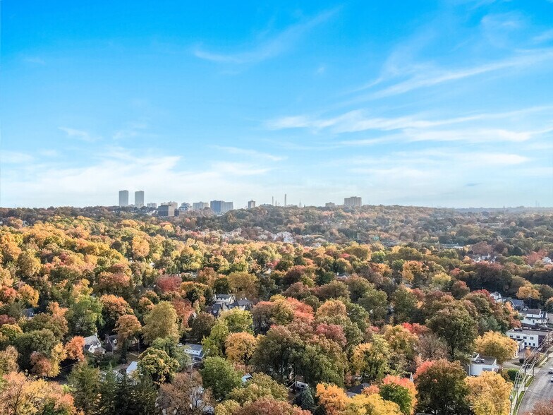 More Photos Of 285 Grand Ave, Englewood Medical For Lease