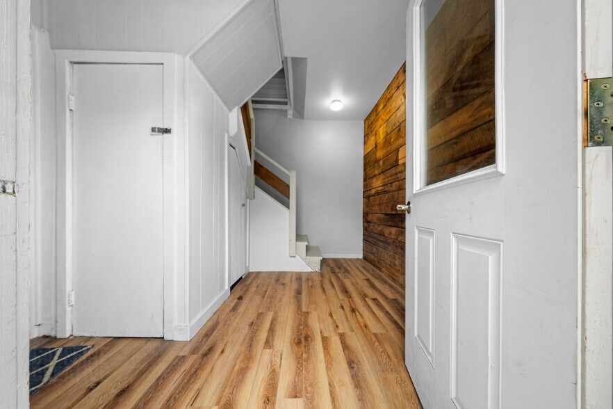 More Photos Of 15 South St, Freeport Apartments For Sale