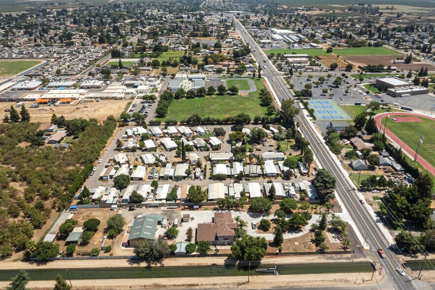 More Photos Of 11819 Yosemite Blvd, Waterford Manufactured Housing Mobile Home Park For Sale