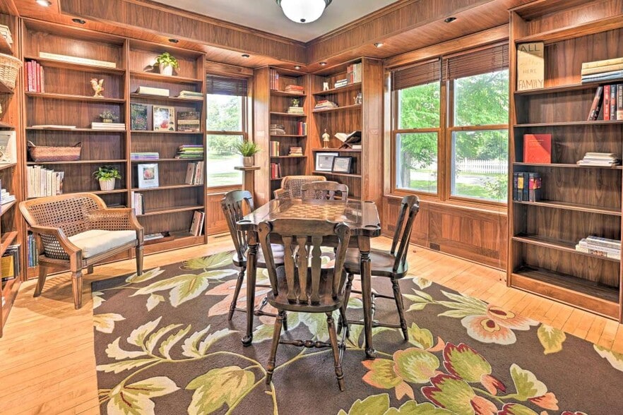 More Photos Of 106 Bowman Rd, Wisconsin Dells Hospitality For Sale