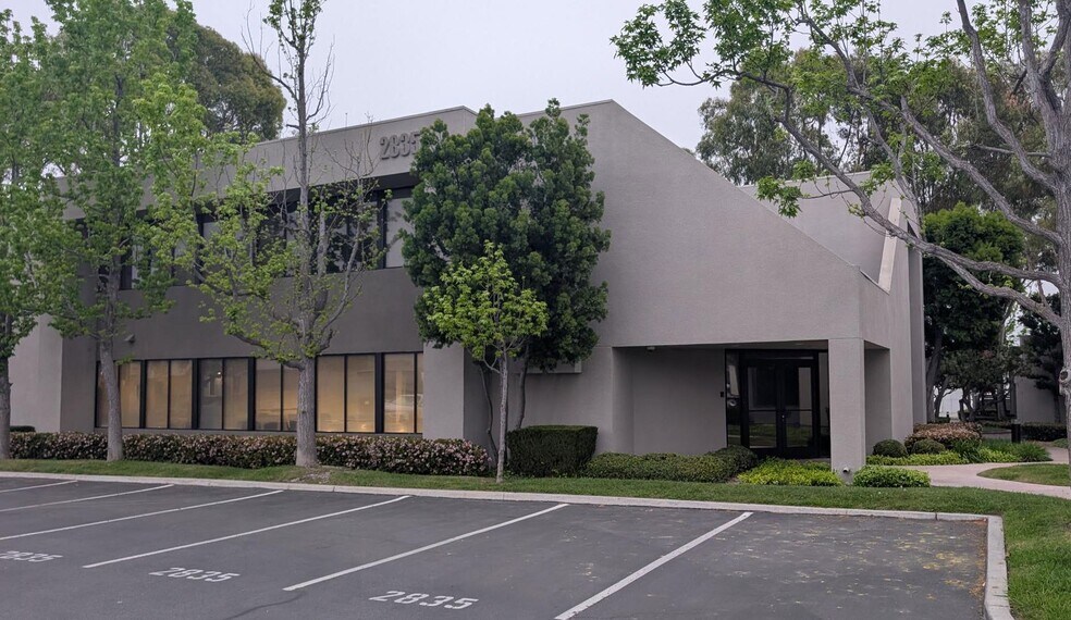 More Photos Of 2835 Temple Ave, Signal Hill Office For Sale