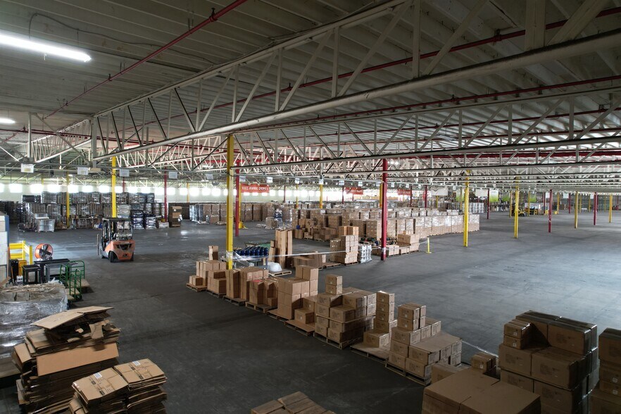 More Photos Of 70 Industrial Dr, Cartersville Warehouse For Sale