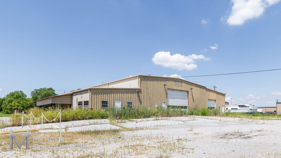 More Photos Of 621 N Morgan Rd, Oklahoma City Industrial For Lease