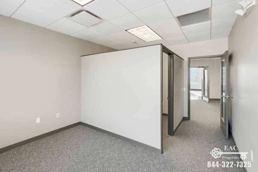 More Photos Of 606-612 West Ave, Norwalk Office For Lease