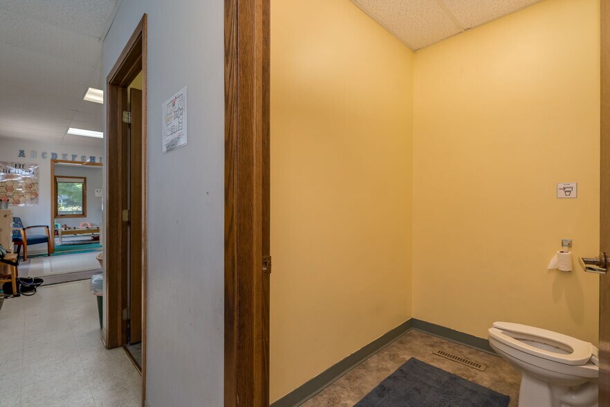 More Photos Of 1500 Edgewood Blvd, North Mankato Schools For Sale