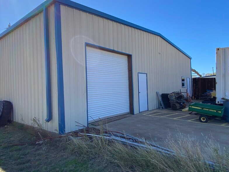 More Photos Of 5778 FM 933, Whitney Flex For Lease