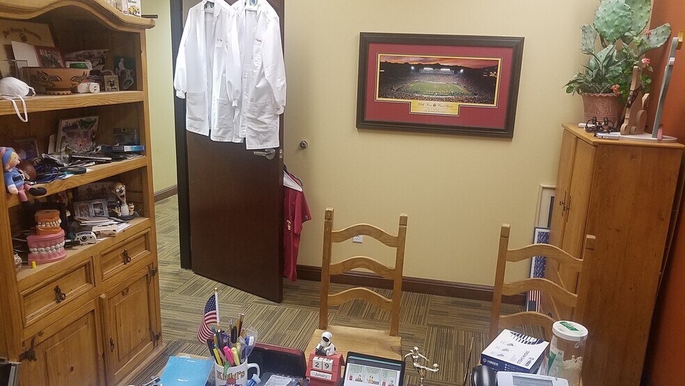 More Photos Of 7884 W Sahara Ave, Las Vegas Medical For Sale