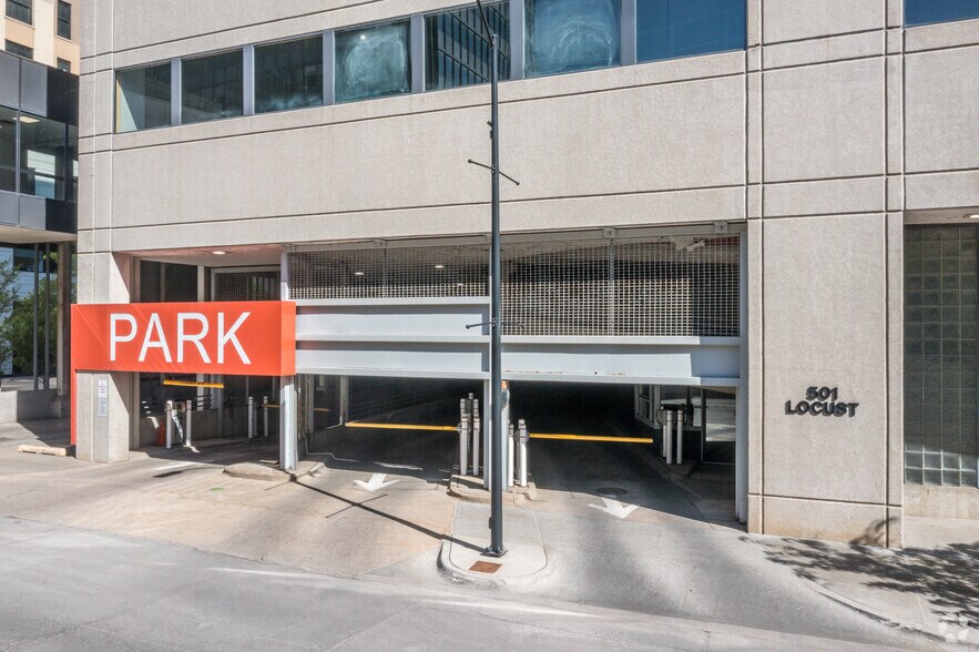 More Photos Of 500 Grand Ave, Des Moines Parking Garage For Lease