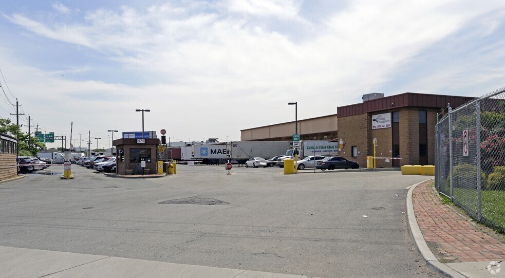 More Photos Of 474 Wilson Ave, Newark Warehouse For Lease