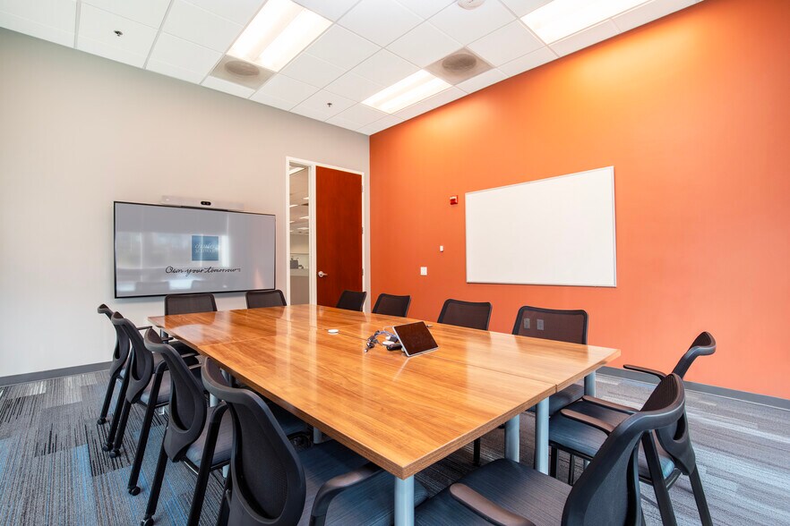 More Photos Of 70 S Keller Rd, Orlando Office For Sale