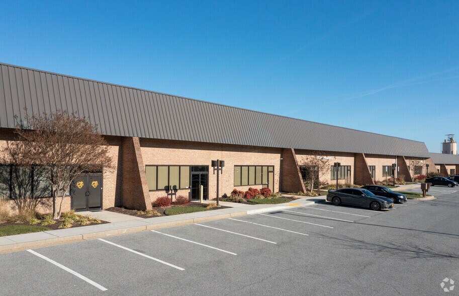 More Photos Of 8955 Henkels Ln, Annapolis Junction Flex For Lease