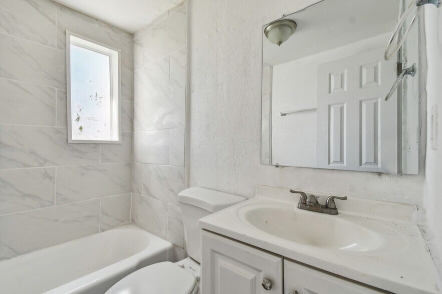 More Photos Of 1330-1334 Barnett St, Jacksonville Apartments For Sale