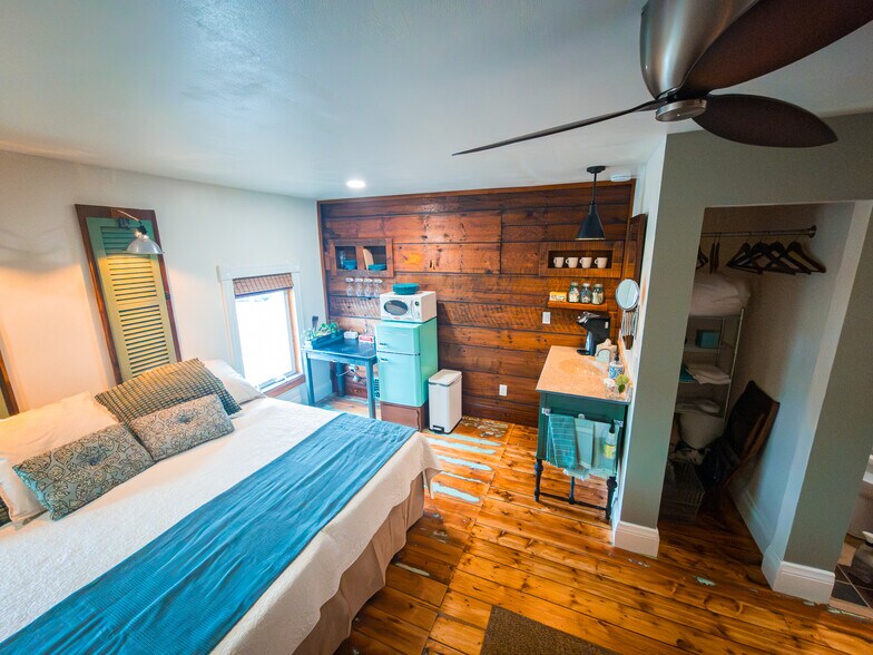 More Photos Of 127 N Main St, Amherst Storefront Retail Residential For Sale