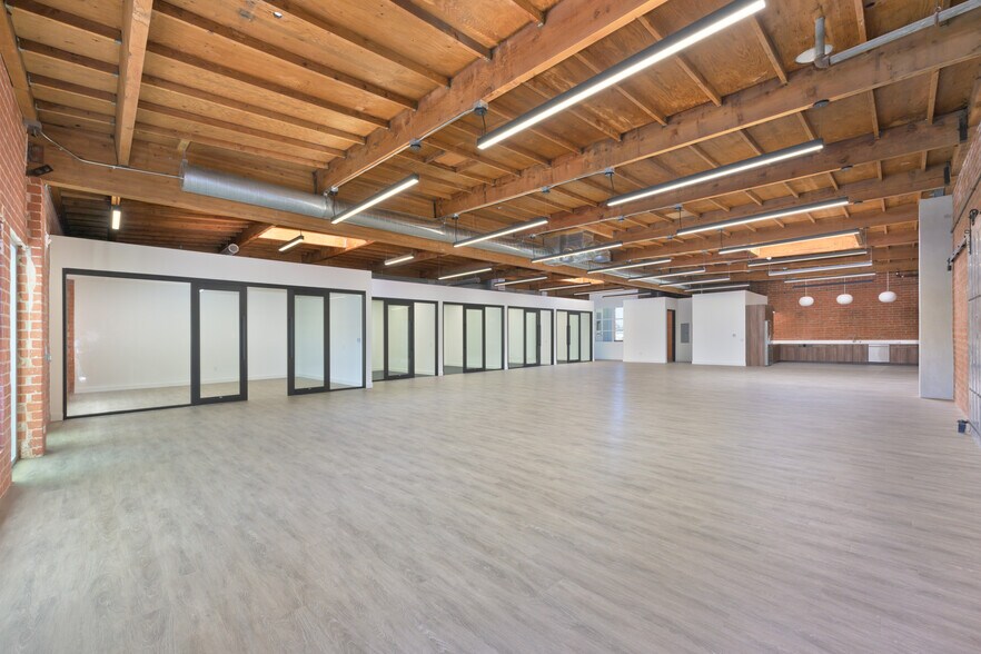 More Photos Of 1524 Cloverfield Blvd, Santa Monica Loft Creative Space For Lease