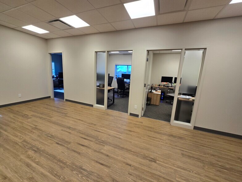 More Photos Of 901 17 Av, Nisku Warehouse For Sale