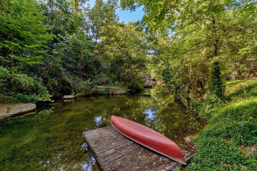 More Photos Of 1801 Westlake Dr, West Lake Hills Land For Sale