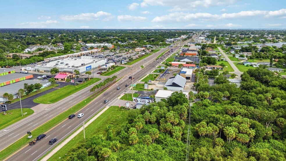 More Photos Of 2081 Tamiami Trl, Port Charlotte Freestanding For Sale