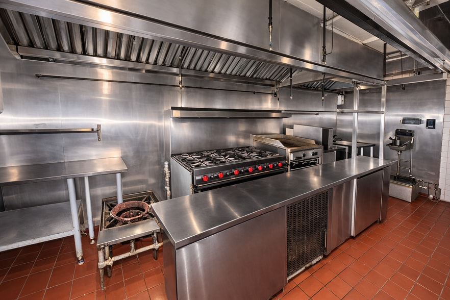 More Photos Of 140 Montague St, Brooklyn General Retail For Lease