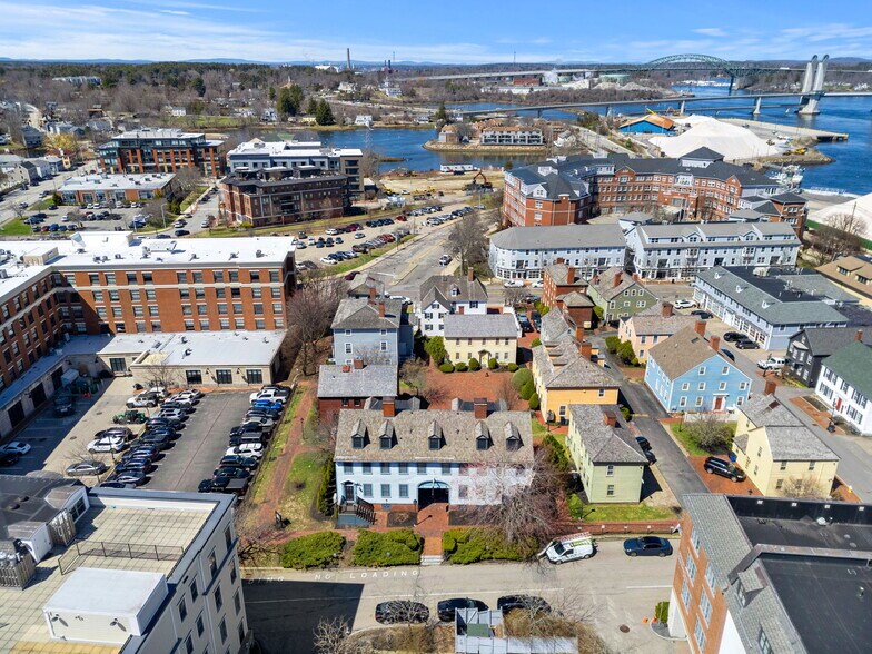 More Photos Of 409 The Hill, Portsmouth Hotel For Sale