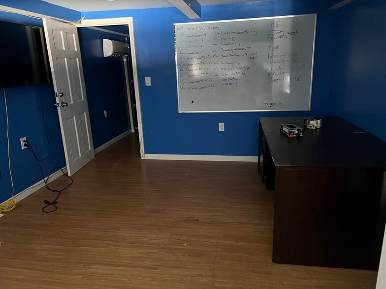 More Photos Of 94-12 150th St, Jamaica Industrial For Sale