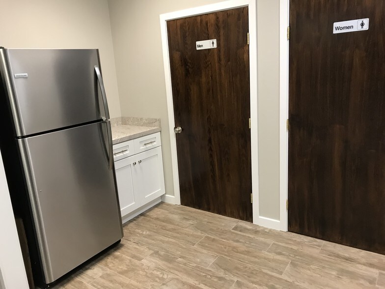 More Photos Of 2214 Route 37 E, Toms River Office For Lease