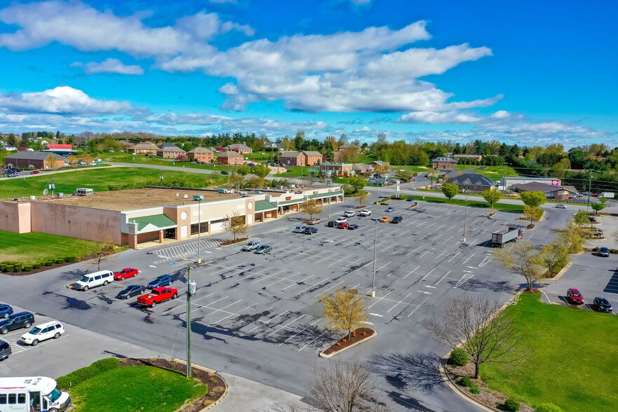 More Photos Of 109 Lew Dewitt Blvd, Waynesboro Storefront For Lease