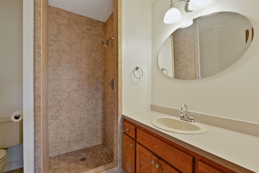 More Photos Of 197 Kent St, Saint Paul Multifamily For Sale