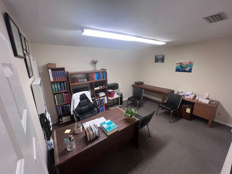 More Photos Of 420 NE Santa Fe Blvd, High Springs Medical For Lease