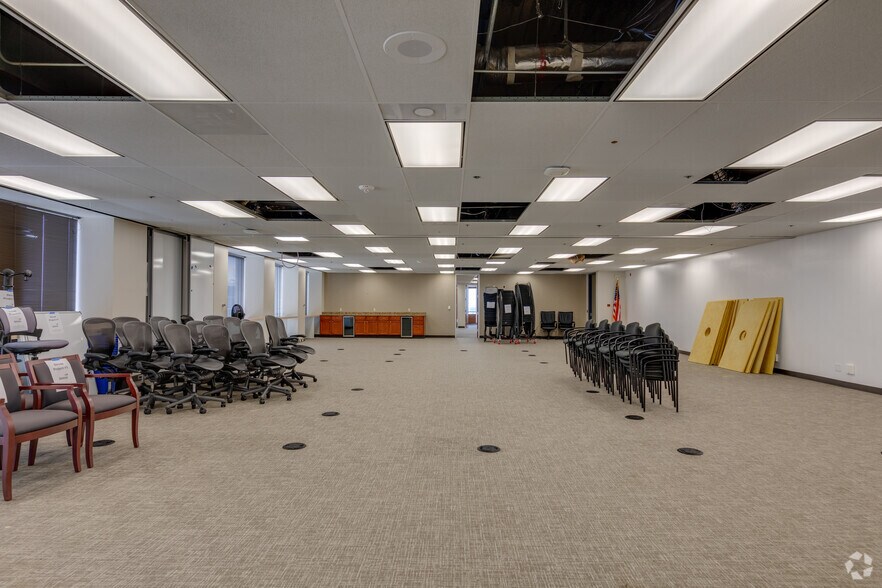 Photo of 25th Floor Ste 2500