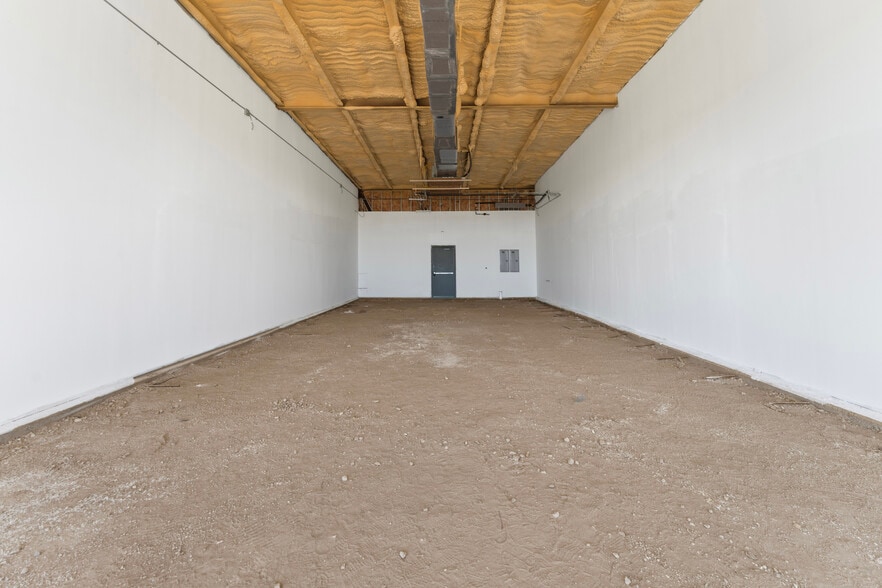 More Photos Of 6940 Yukon Rd, Odessa Storefront Retail Office For Lease