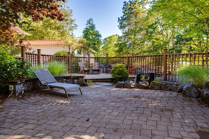 More Photos Of 5477 Donald St, Eugene Apartments For Sale