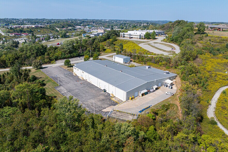 More Photos Of 127 Industry Blvd, North Huntingdon Manufacturing For Sale