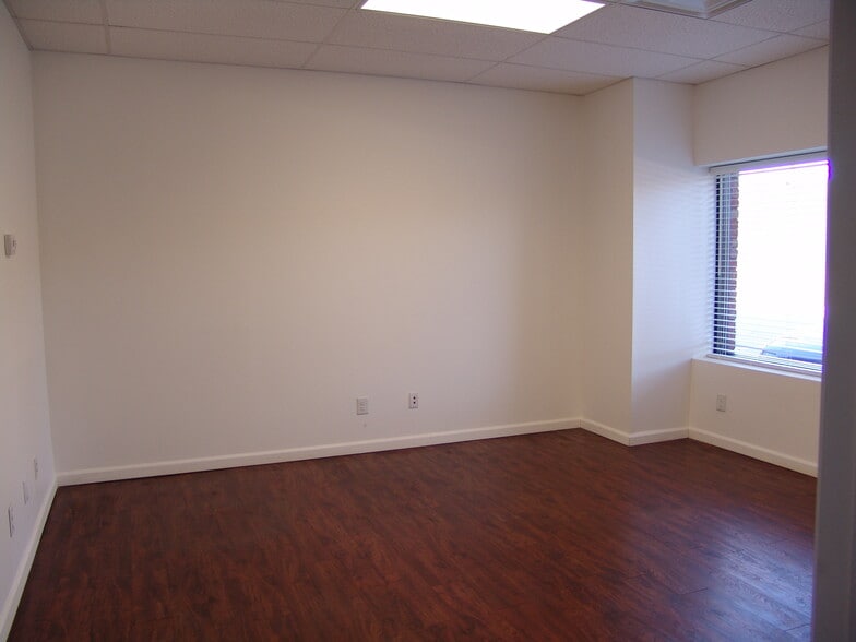 More Photos Of 5450 Technology Pky, Braselton Warehouse For Lease