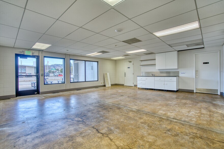 More Photos Of 1860 38th St, Boulder Distribution For Lease