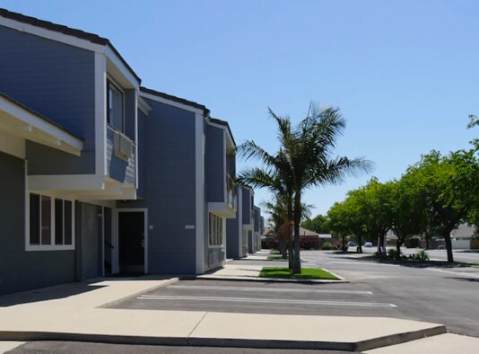 More Photos Of 1200 N H St, Lompoc Hotel For Sale