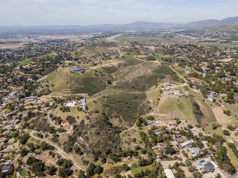 More Photos Of 10131 Johanna Ave, Sunland Land For Sale