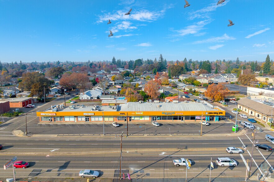 More Photos Of 5000-5014 Freeport Blvd, Sacramento Unknown For Lease