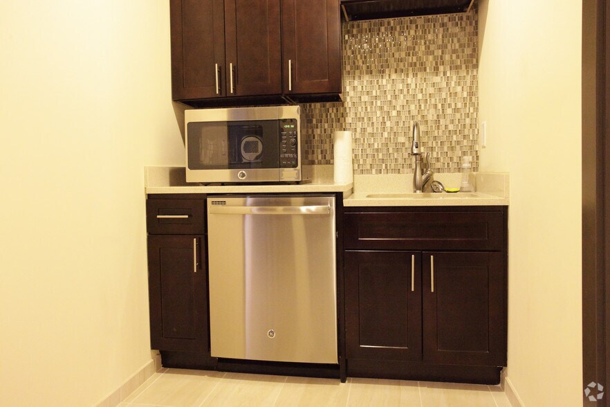 More Photos Of 131 Bridge St, Phoenixville Multifamily For Sale