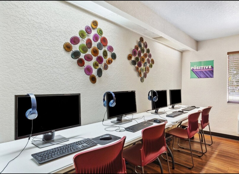 More Photos Of 7051 Seacrest Blvd, Lantana Rehabilitation Center For Sale