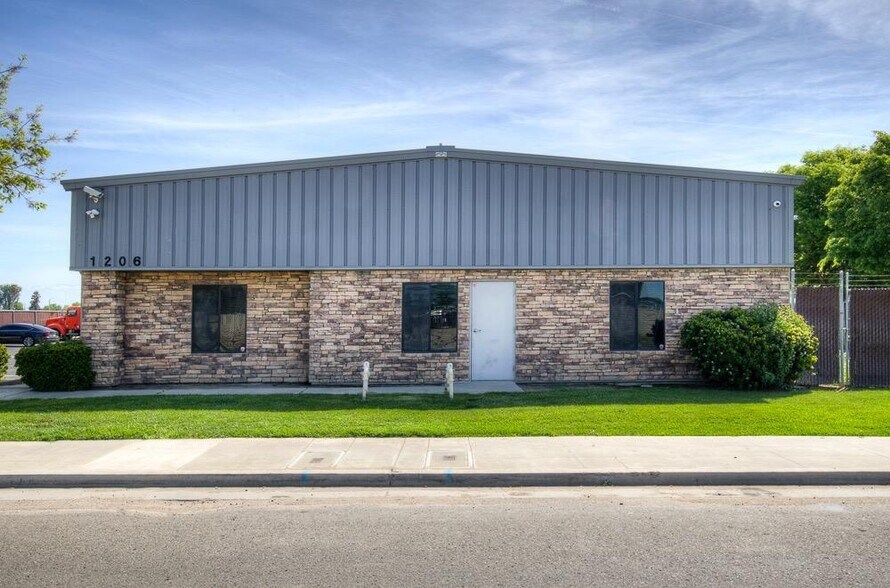 Primary Photo Of 1206 S O St, Tulare Office For Sale