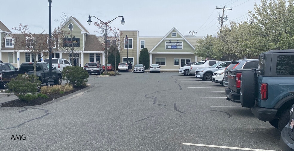 More Photos Of 540 Main St, Hyannis General Retail For Sale