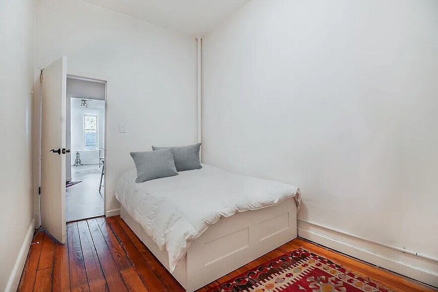 More Photos Of 181 Irving Ave, Brooklyn Storefront Retail Residential For Sale