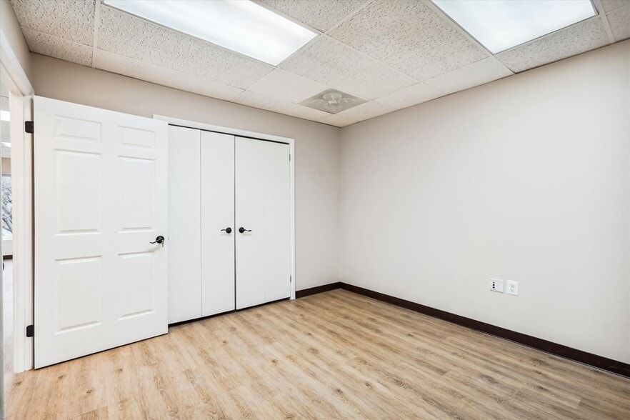 More Photos Of 9522 State Route 29, Fairfax Loft Creative Space For Sale