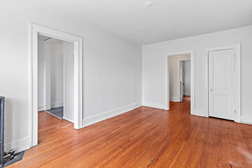 More Photos Of 16940 Log Cabin St, Detroit Apartments For Sale