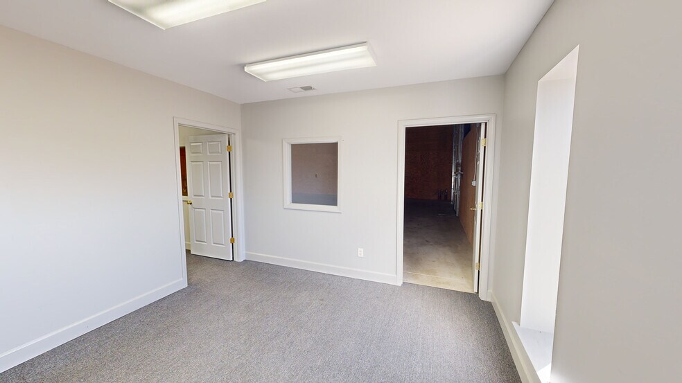 More Photos Of 48 County Road 265, Alabaster Unknown For Lease