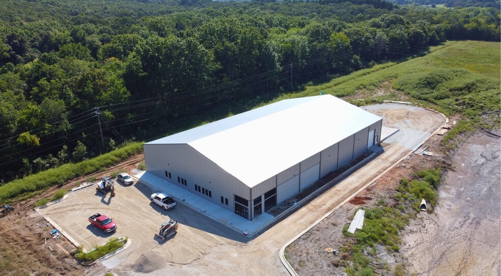 Primary Photo Of 2759 S Armstrong Ave, Fayetteville Industrial For Lease