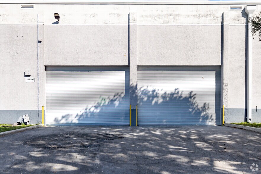 More Photos Of 1352-1382 NW 78th Ave, Doral Unknown For Lease